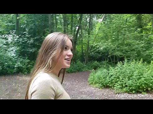 ❤️ Evelini sem predlagal, da bi seksala na javnem mestu! Rekla je da. Potem sem jo zajebal v rit in ji naredil spermo v usta. Nato se je posrkala. ❌ Kvalitetni seks pri nas ☑