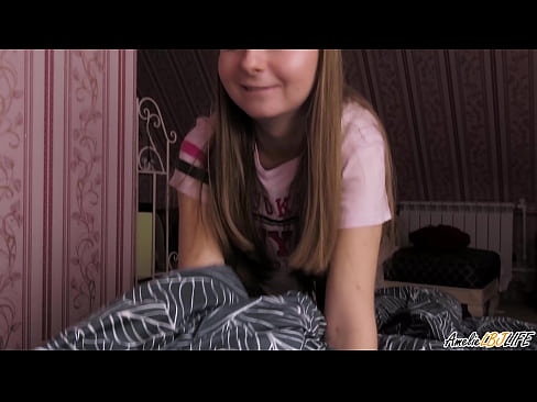 ❤️ Blondinka globoko sesa svojega prijatelja in dobi spermo v usta ❌ Kvalitetni seks pri nas ☑